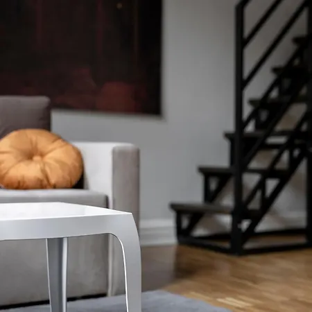 Chelmonskiego 8-04 By Farkas