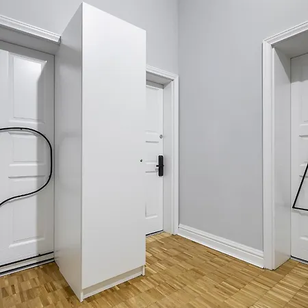 Apartmán Chelmonskiego 8-04 By Farkas *