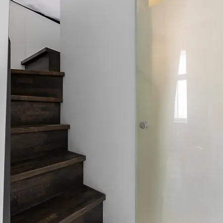 Chelmonskiego 8-04 By Farkas